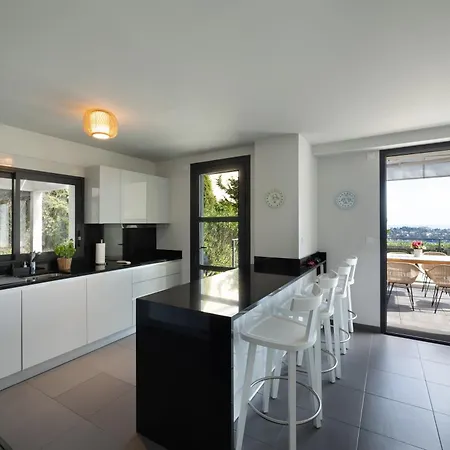 Sunnydaze, 4 Bed V/f Pool Villefranche-sur-Mer