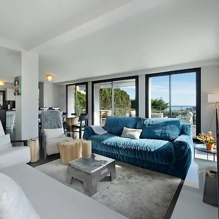 Sunnydaze, 4 Bed V/f Pool Villa Villefranche-sur-Mer