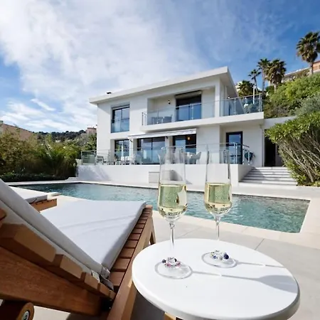 Sunnydaze, 4 Bed V/f Pool