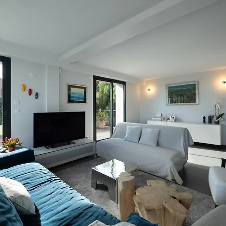 Villa Sunnydaze, 4 Bed V/f Pool Villefranche-sur-Mer